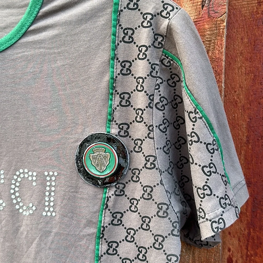 Gucci Short Sleeve Tee in Gray with Green Trim